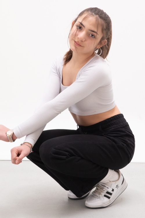 Siyah Beli Lastikli Geniş Paça Kız Çocuk Jean Pantolon 17986