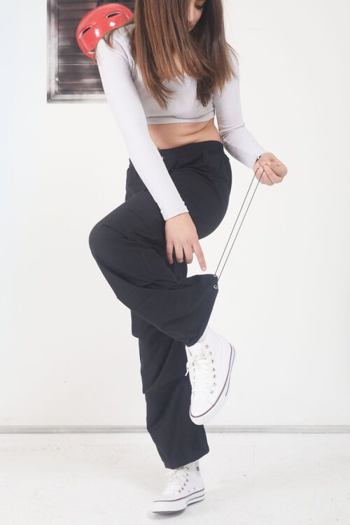 Siyah Çift Kargo Cepli Pembe Şeritli Kız Çocuk Paraşüt Pantolon 17590