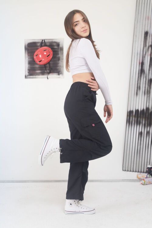 Siyah Çift Kargo Cepli Pembe Şeritli Kız Çocuk Paraşüt Pantolon 17590