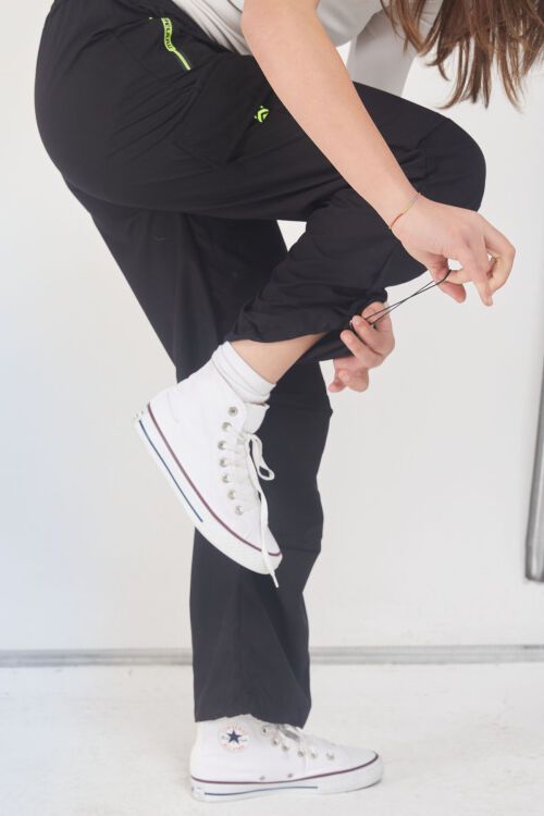 Siyah Fermuar Cepli Kız Çocuk Paraşüt Pantolon 17600