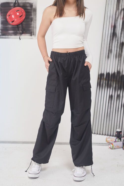 Siyah Lastikli Paça Kargo Cepli Kız Çocuk Paraşüt Pantolon 17562
