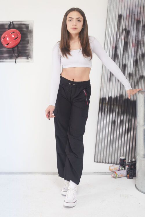 Siyah Şeritli Fermuarlı Kargo Cepli Kız Paraşüt Pantolon 17603