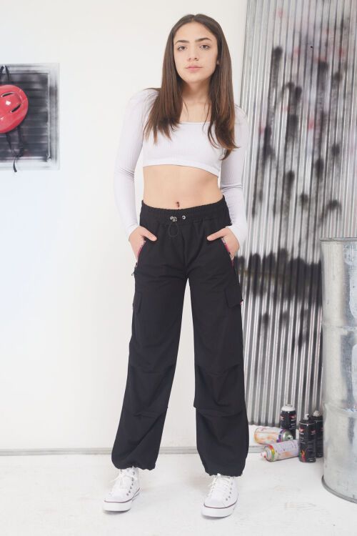Siyah Şeritli Fermuarlı Kargo Cepli Kız Paraşüt Pantolon 17603