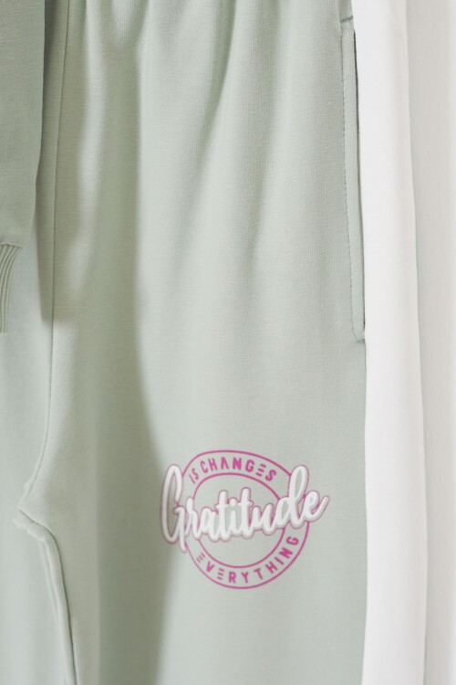 Yeşil Kabartmalı Yazılı Şeritli Kız Çocuk Eşofman Takımı 17385