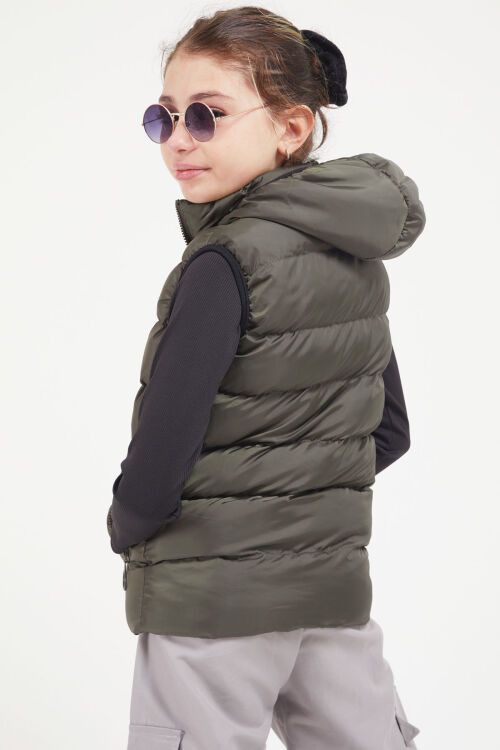 Yeşil Kapüşonlu Fermuar Cepli Kız Çocuk Şişme Yelek 17613