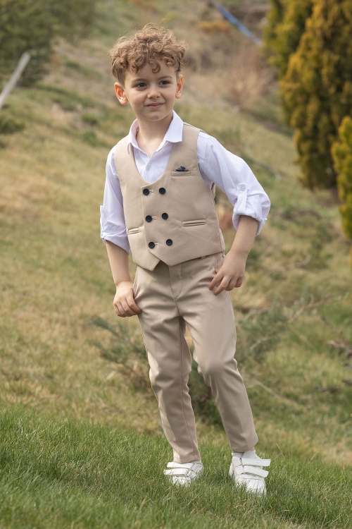 Bej Düğmeli Yelekli Papyonlu Gömlekli Erkek Çocuk 4lü Takım Elbise 20545