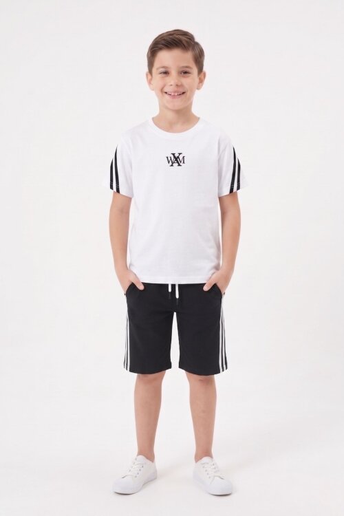 Beyaz Logolu Tişörtlü Şerit Detaylı Şortlu Erkek Çocuk Takım 23812