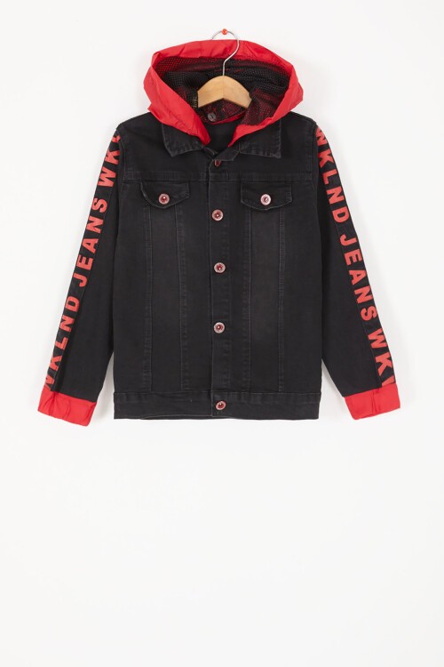 Siyah Kolları Yazılı Kapüşonlu Erkek Çocuk Jean Ceket 16813