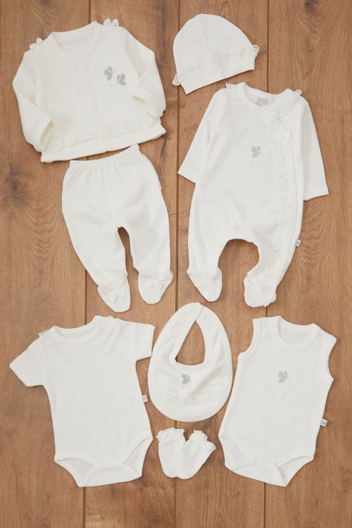 Beyaz Kelebek Baskılı 8li Bebek Hastane Çıkışı Seti 16910